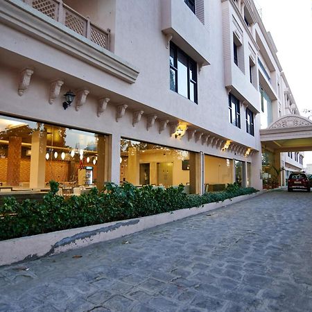 Jc Castle Hotel Shirdi Eksteriør billede