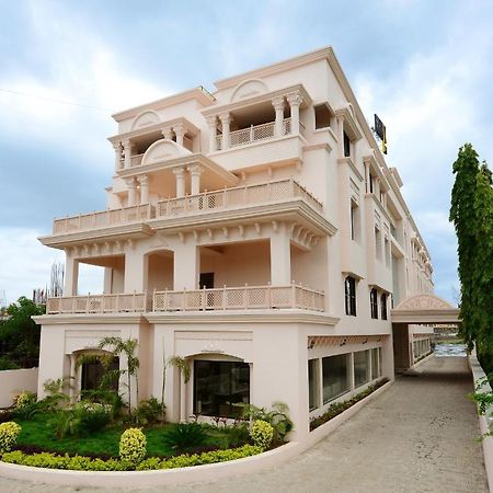 Jc Castle Hotel Shirdi Eksteriør billede