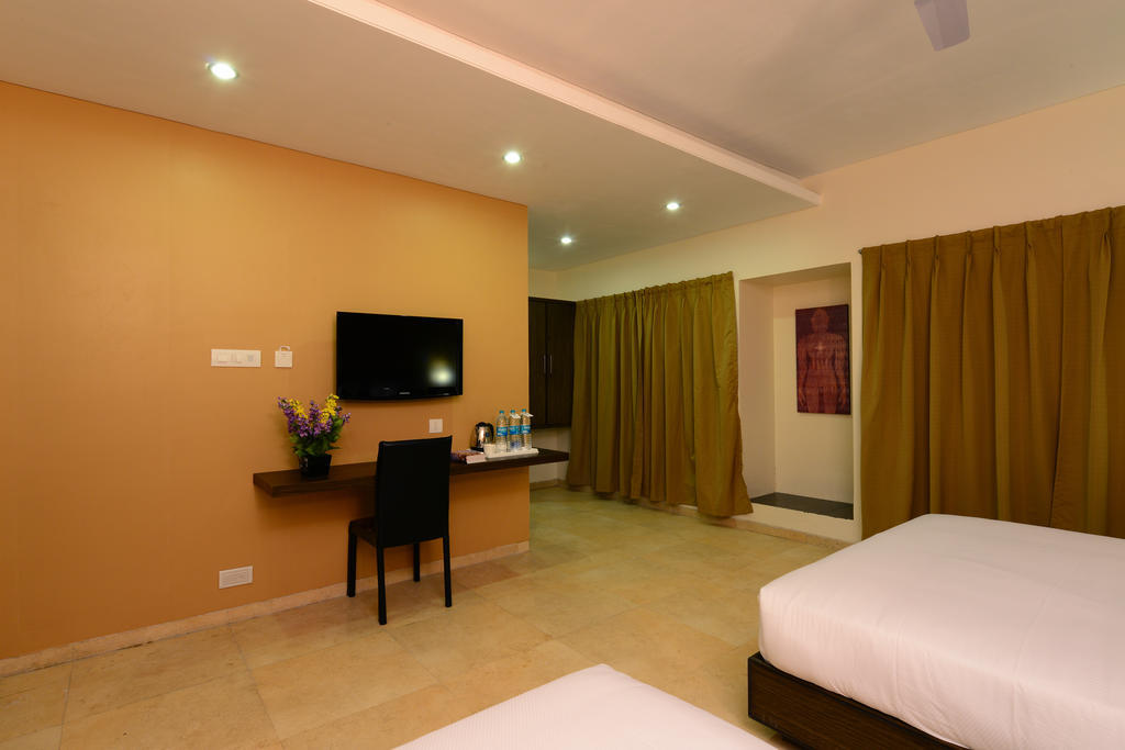 Jc Castle Hotel Shirdi Eksteriør billede