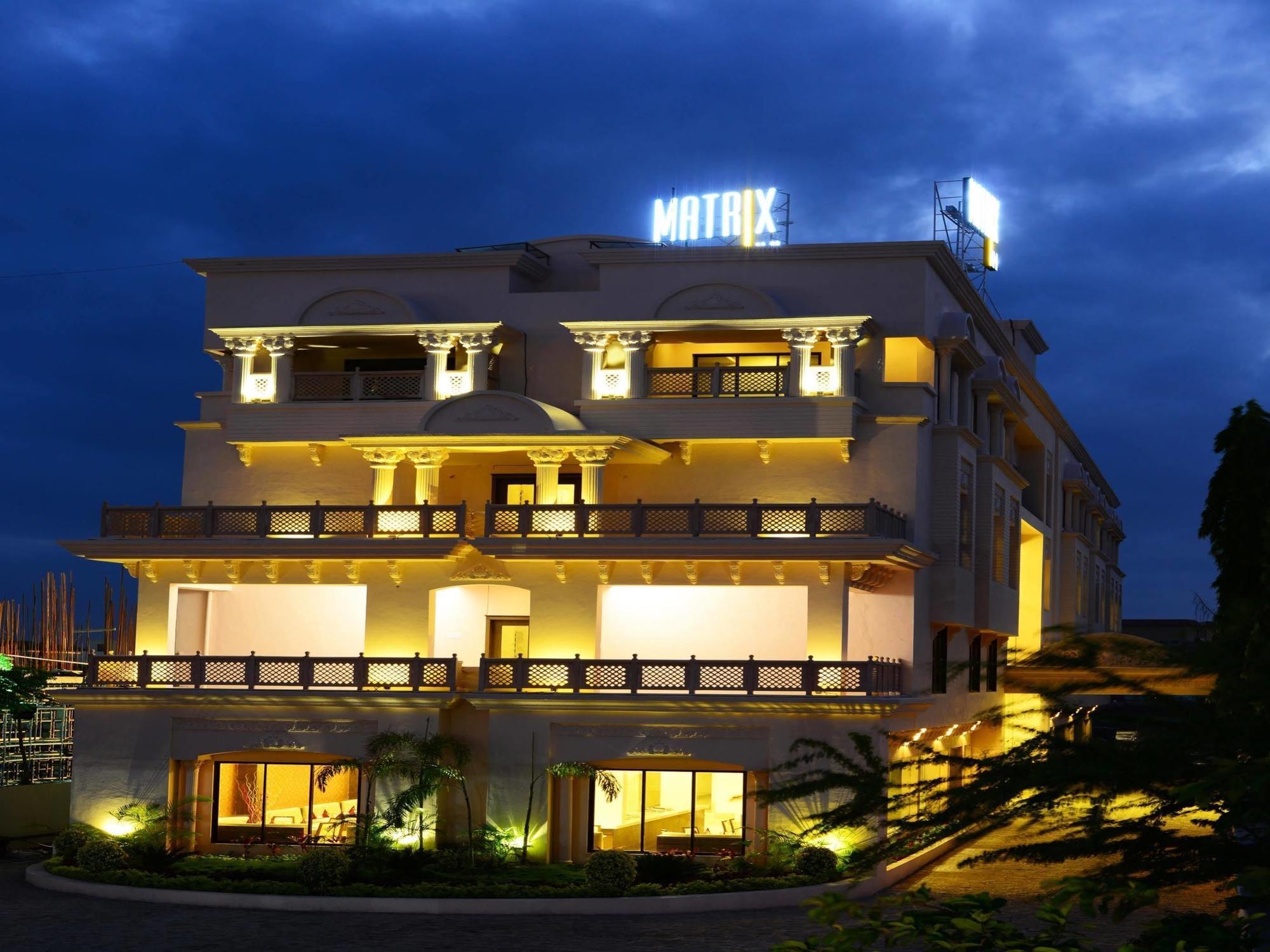 Jc Castle Hotel Shirdi Eksteriør billede